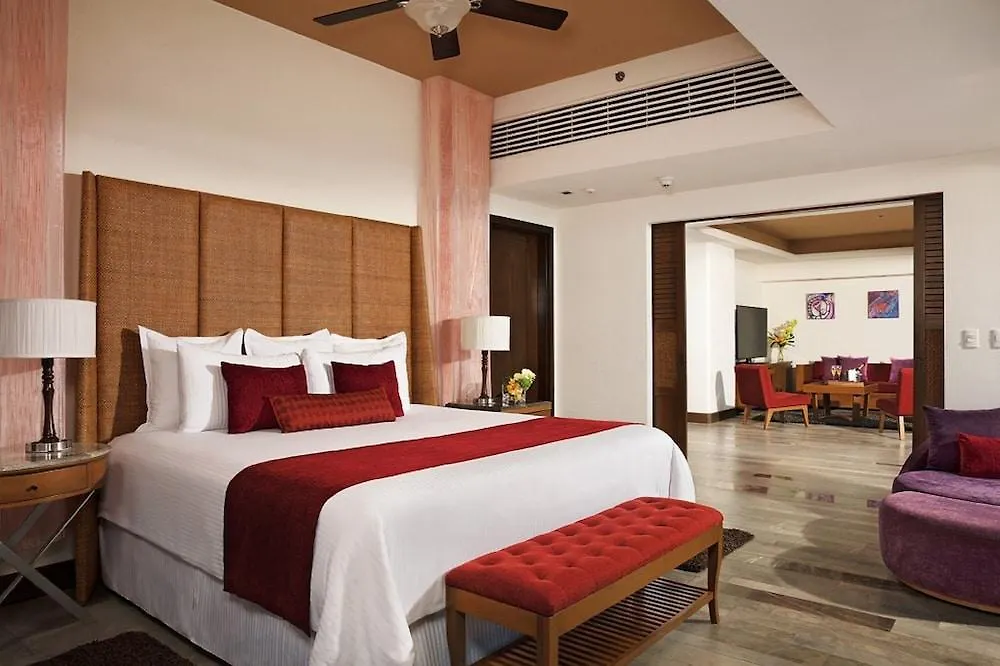 Dreams Vallarta Bay Resorts & Spa Puerto Vallarta