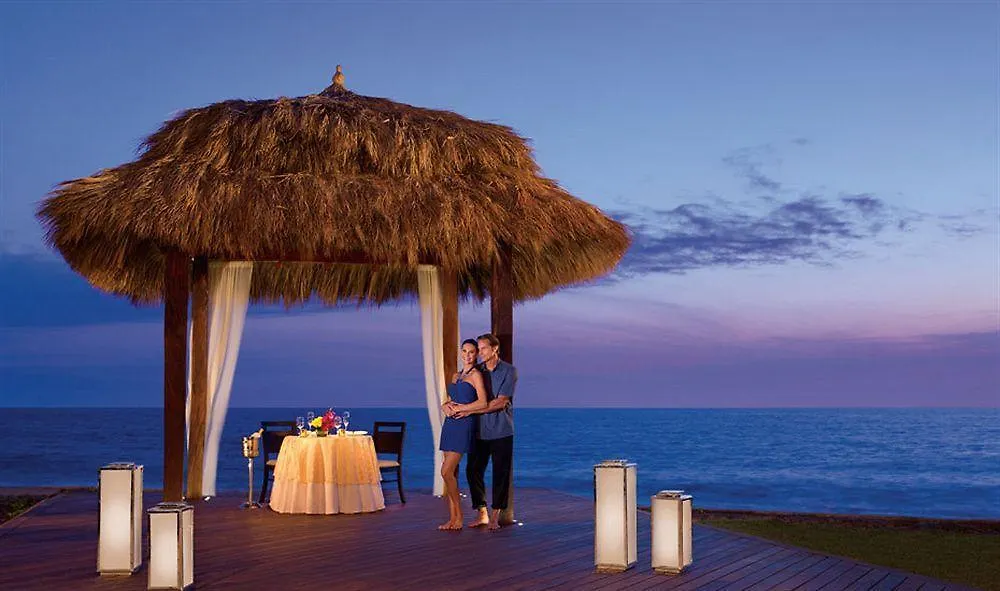 Dreams Vallarta Bay Resorts & Spa Puerto Vallarta