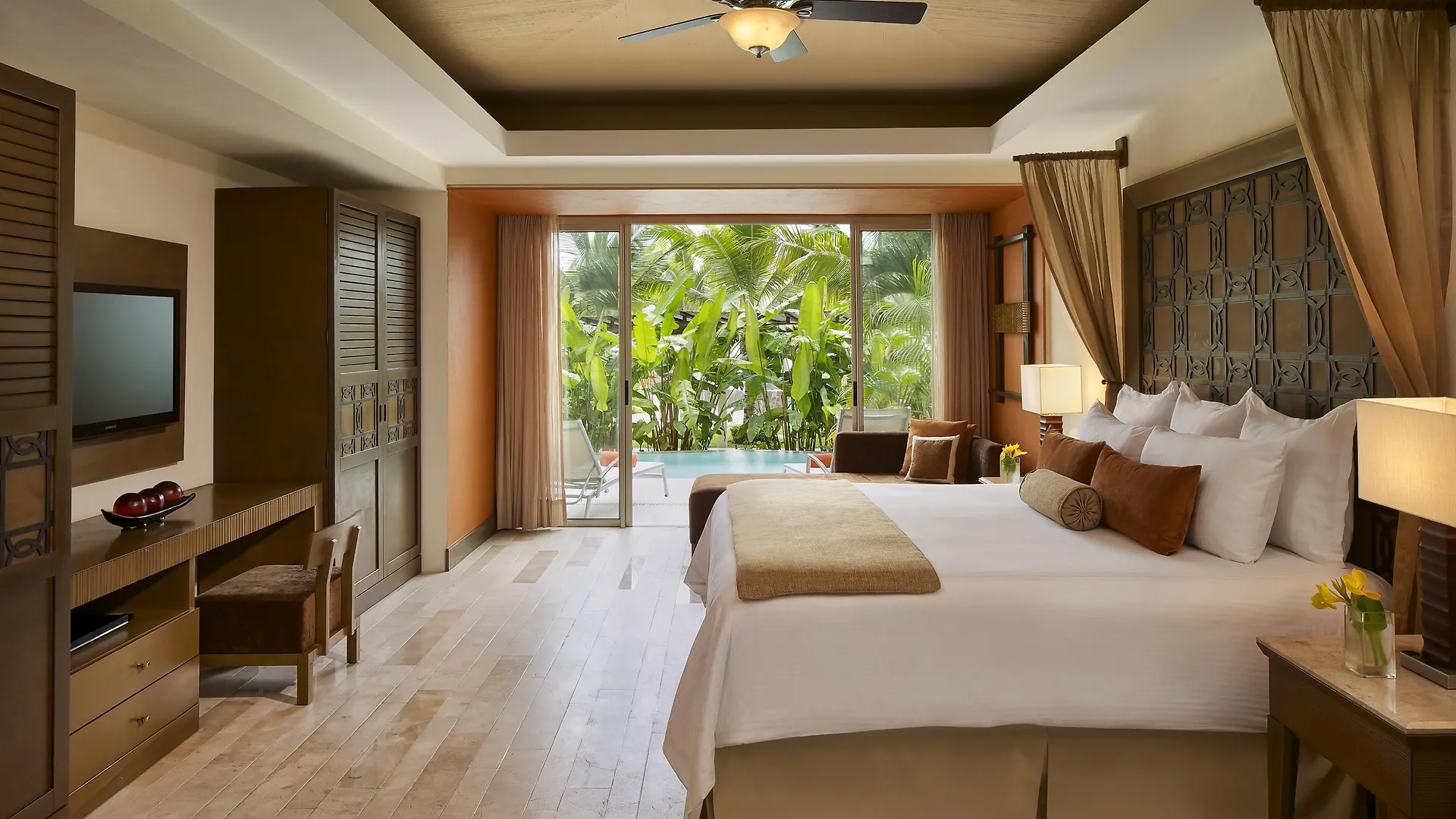 Dreams Vallarta Bay Resorts & Spa Puerto Vallarta 5*,